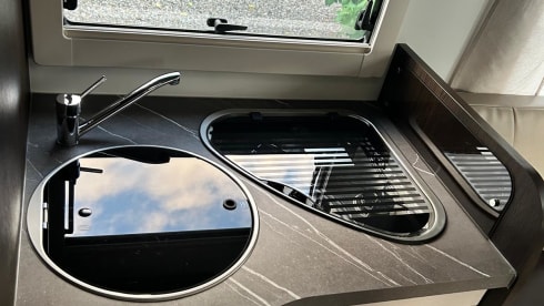 4p Benimar semi-integrated uit 2023