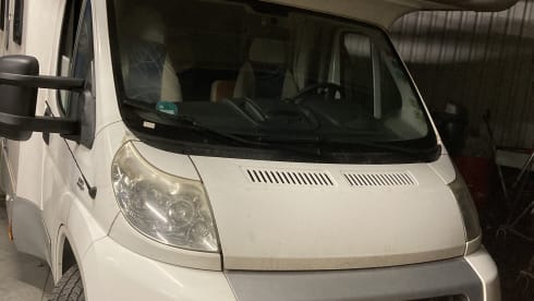 Fiat rimor 5 P with air conditioning for rent