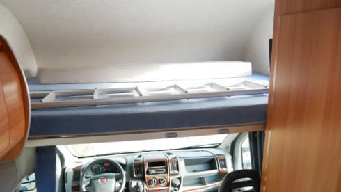 6-person family camper, alcove, Joint Euroliner