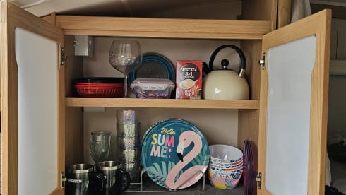 Molly – 6 berth Peugeot Majestic 