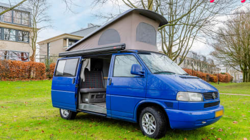 Foelie – 4p Volkswagen campervan uit 2002