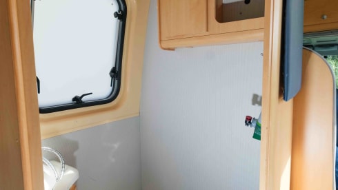 supercamper – 3p Pössl bus (2004) self-sufficient - with all amenities 
