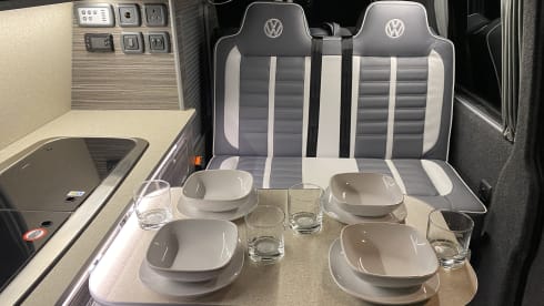 Clyde – Volkswagen 2017 T6 Campervan - New Professional Conversion