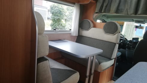 McLouis Lagan Alcove camper from 2008