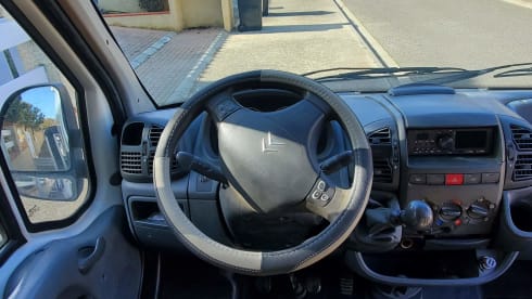 Teide van explorer – Camper verhuur Citroen Jumper L2H2