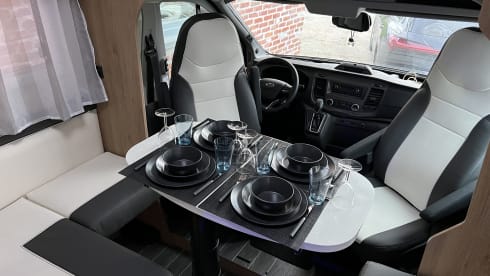 5p Ford alcove from 2021 xxl garage