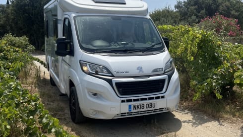Rent & Drive! – 2 berth Peugeot Compact motorhome 2018