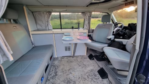 Carloz – * VW California Westfalia - Full option Campervan *