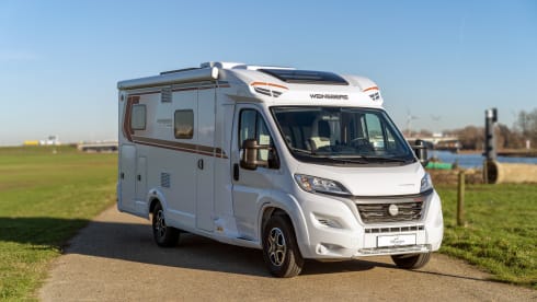 Pepper 1  – Super compact top camper, full of luxury, our Pepper 1