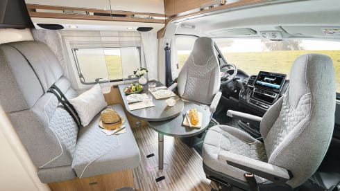 Diversity  640LEK – Professional Motors Malibu Rent