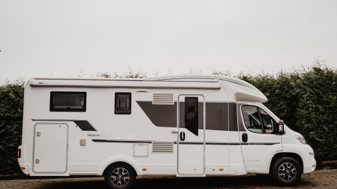 Adria 670-25 – 18. Luxury Adria Matric 670 SL for 5 persons