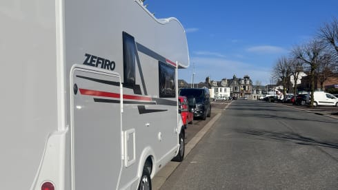 Rollerteam Zefiro 675 6 Berth – 6 berth Roller Team alcove from 2023