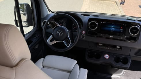 Hogan – 4p Mercedes Hymer 4x4 - 2023