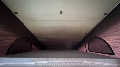 Nugget – 4p Ford campervan from 2005
