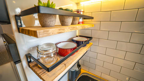 THE JUGGERNAUT – 5 berth Volkswagen bus from 2016