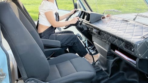 Azul  – Rent a Campervan Blue CLassics ‘s Volkswagen T3