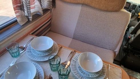 Caroline – Ready to Adventure - 6 Berth Motorhome Hire
