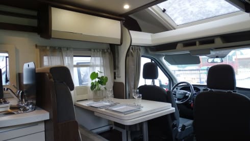 4p Benimar semi-integrated from 2022