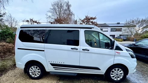 Campervan (2 to 4p) with bicycle rack (Ford Transit Bürstner Copa 500) 