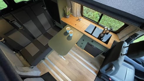 Wanderwatt #1 – 4p Elektrische Vivaro-E Buscamper uit 2022