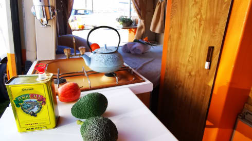 Laranja – Rent a  Blue Classics’s Combi J9