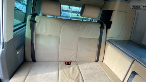 4/5 person Volkswagen campervan 
