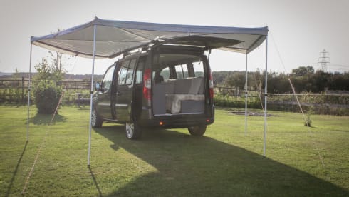 Marvin Grey – Off Grid Festival Ready Mini Campervan 