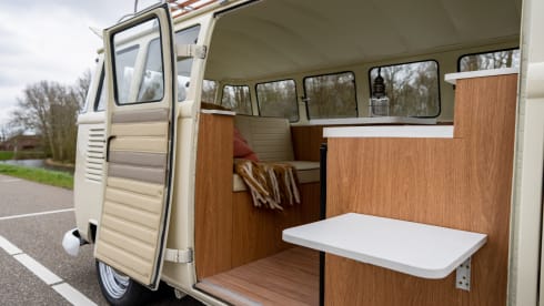 Parel – 2p Volkswagen campervan from 1981