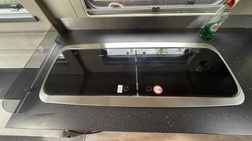 The Catbus  – 4 Berth Swift Select 184 (2017)