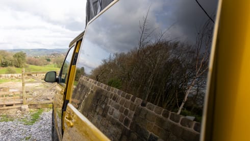 Goldbug – Stunning Luxury VW - Sleeps 4 with awning