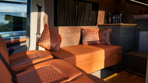 THUNDER – Stunning 2022 Luxury VW Crafter sleeps 4 - Liverpool