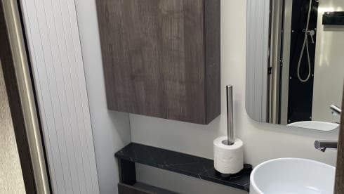 ZENMOBIEL – Neuer Camper Benimar Cocoon 468 in Top-Zustand!!! 