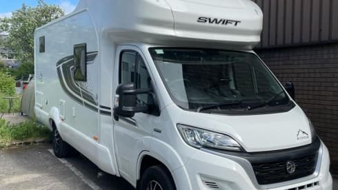 6 berth Swift Edge 476 from 2022