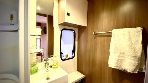 Our Mobile Apartment – 6 berth Chausson Flash