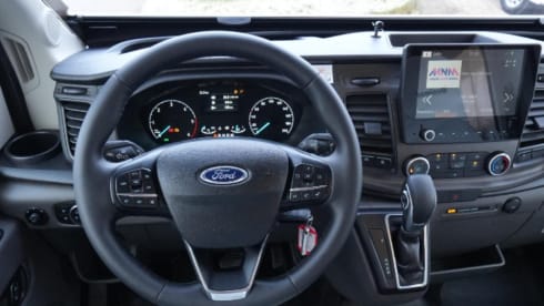 4p Ford semi-integrated uit 2024