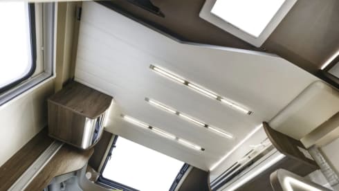 Douglas – 4 berth Roller Team semi-integrated from 2025
