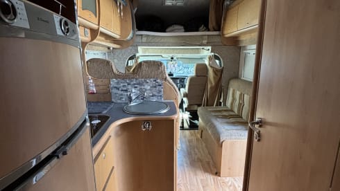 The Ram Van – 🚐 The Ram Van – Spacious, Reliable & Adventure-Ready 🏕️