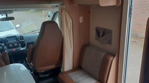 4 person camper Fiat Ducato Sunlight T69