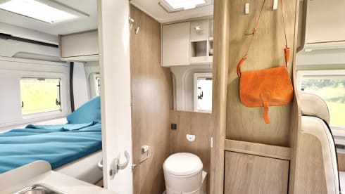 Nr. 1 Carado 'Just Go'  Automaat – Campervan avventuroso, nuovo dal 2025 e completamente equipaggiato.