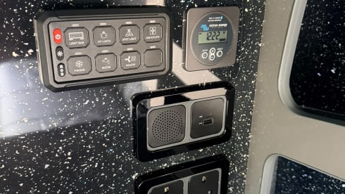 Campervan Ford a 4 posti letto del 2021