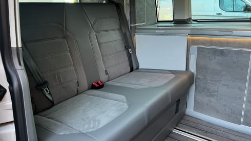 Billy 'Ocean' California Camper – 4 berth Volkswagen campervan from 2023