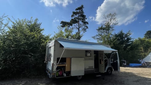 Real family camper! 4p Dethleff's alcove from 1999