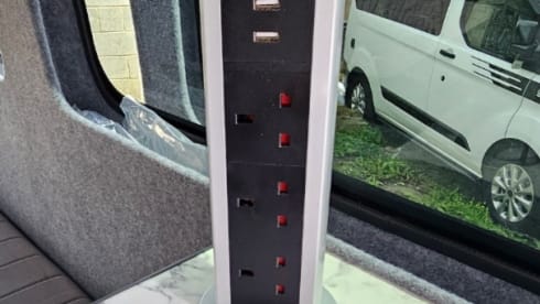 Carmella – 3 berth Peugeot boxer from 2015