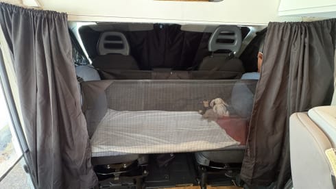 Rory the Relay – 3 berth Citroën campervan from 2017