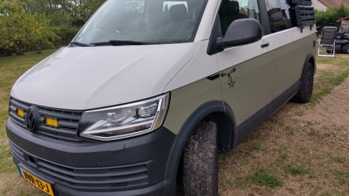Castaway – Volkswagen Castaway Costa Petrol