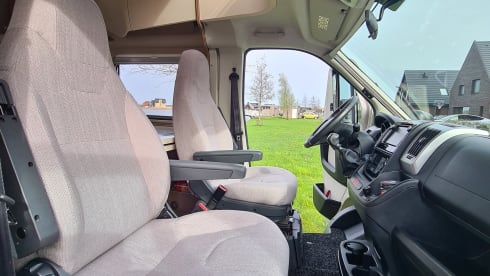 4p Bürstner semi-integrato del 2015