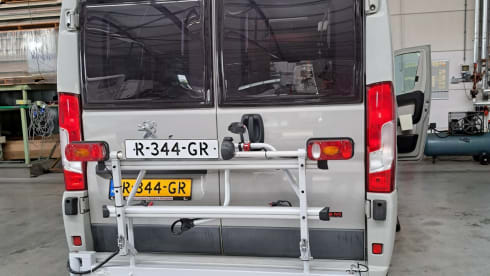 Bestie de Boxer – Compact, self-sufficient, sturdy camper van