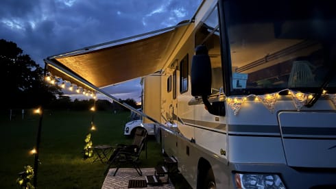 Winnebago Itasca Suncruiser 6 berth (4 seat belts)