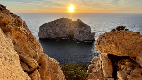 Lukanoir  – Compact, manoeuvrable top-class motorhome perfect for couples