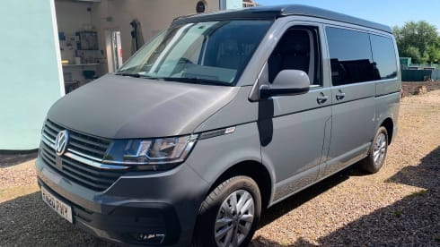 Little Grey – VW T6.1 DSG 150hp 2020 luxury conversion 